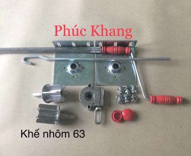 Bộ phụ kiện mái bạt thả, bạt cuốn - Bát vuông mạ kẽm dày 4li, kèm tay quay 1.5m