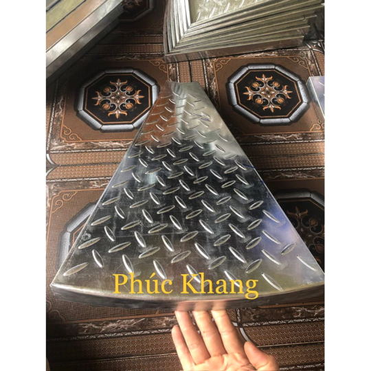 Mâm cầu thang xoắn - Mâm cầu thang tôn sắt dập dày 1.4 li